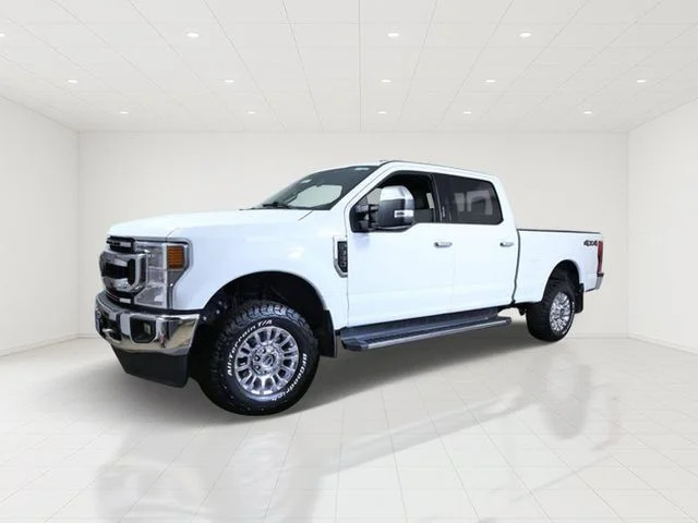 Certified Used 2022 White Ford XLT image 2