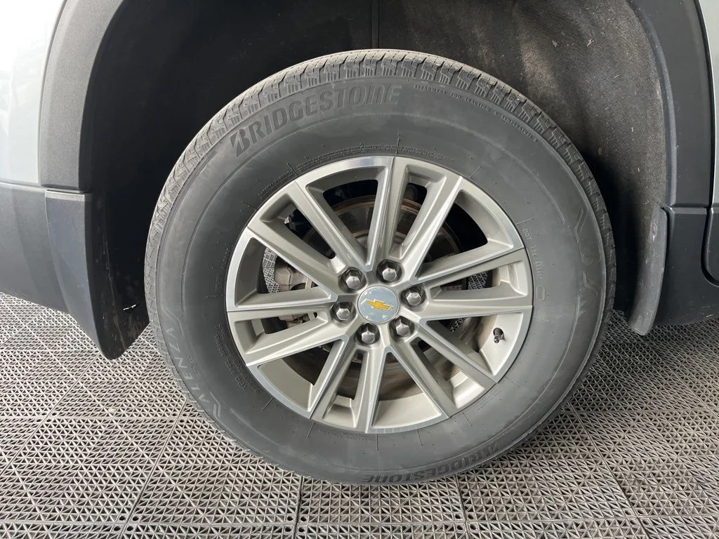 Used 2023 Gray Chevrolet LT image 21
