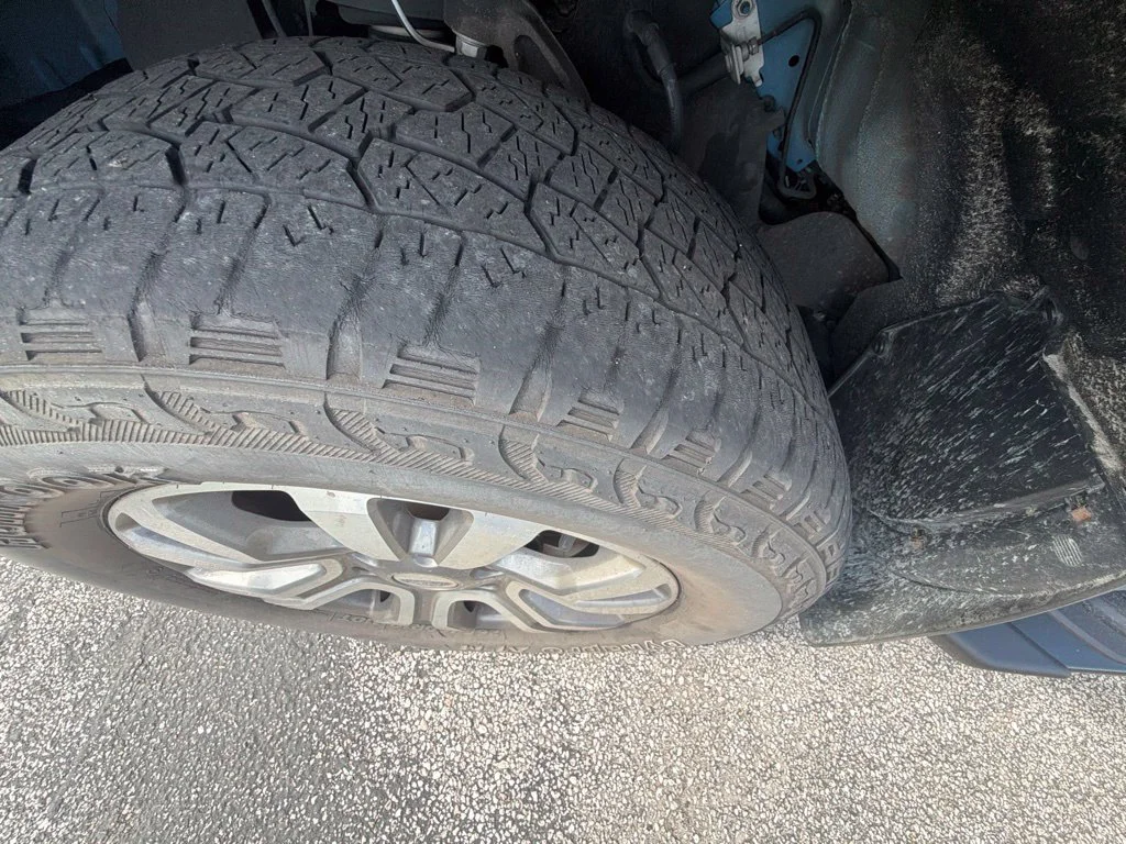 Used 2021 Blue Ford Lariat image 17