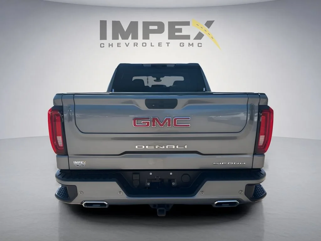 Used 2021 SATIN STEEL METALLIC GMC Denali image 4