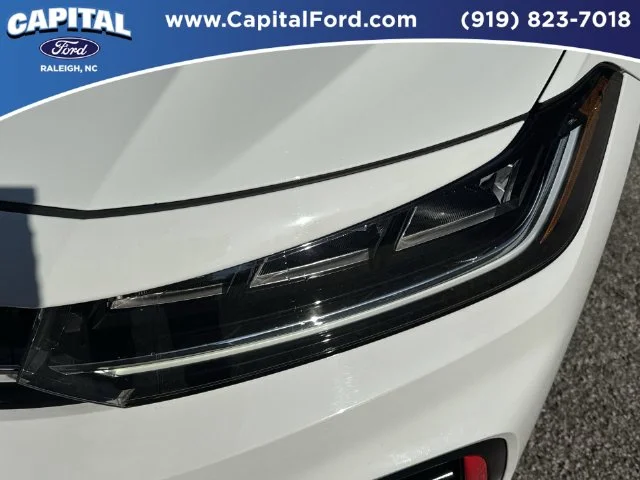 Used 2025 White Volkswagen 2.0T Autobahn image 11
