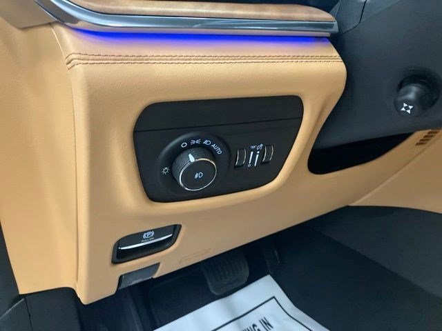 New 2026 Bright White Clear-Coat Exterior Paint Jeep Summit image 13