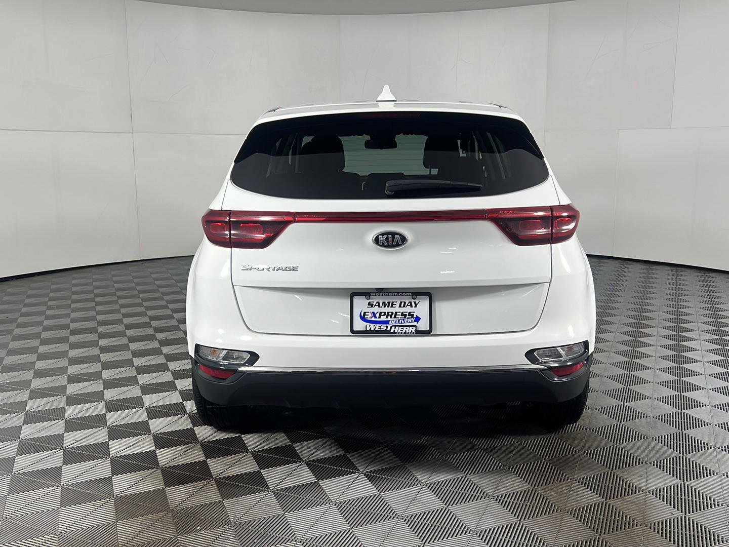 Used 2020 Clear White Kia LX image 12