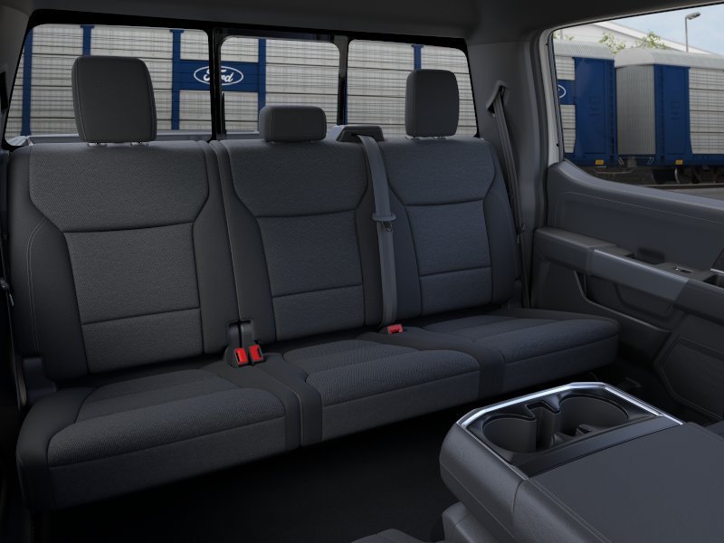 New 2026 Oxford White Ford XLT image 11