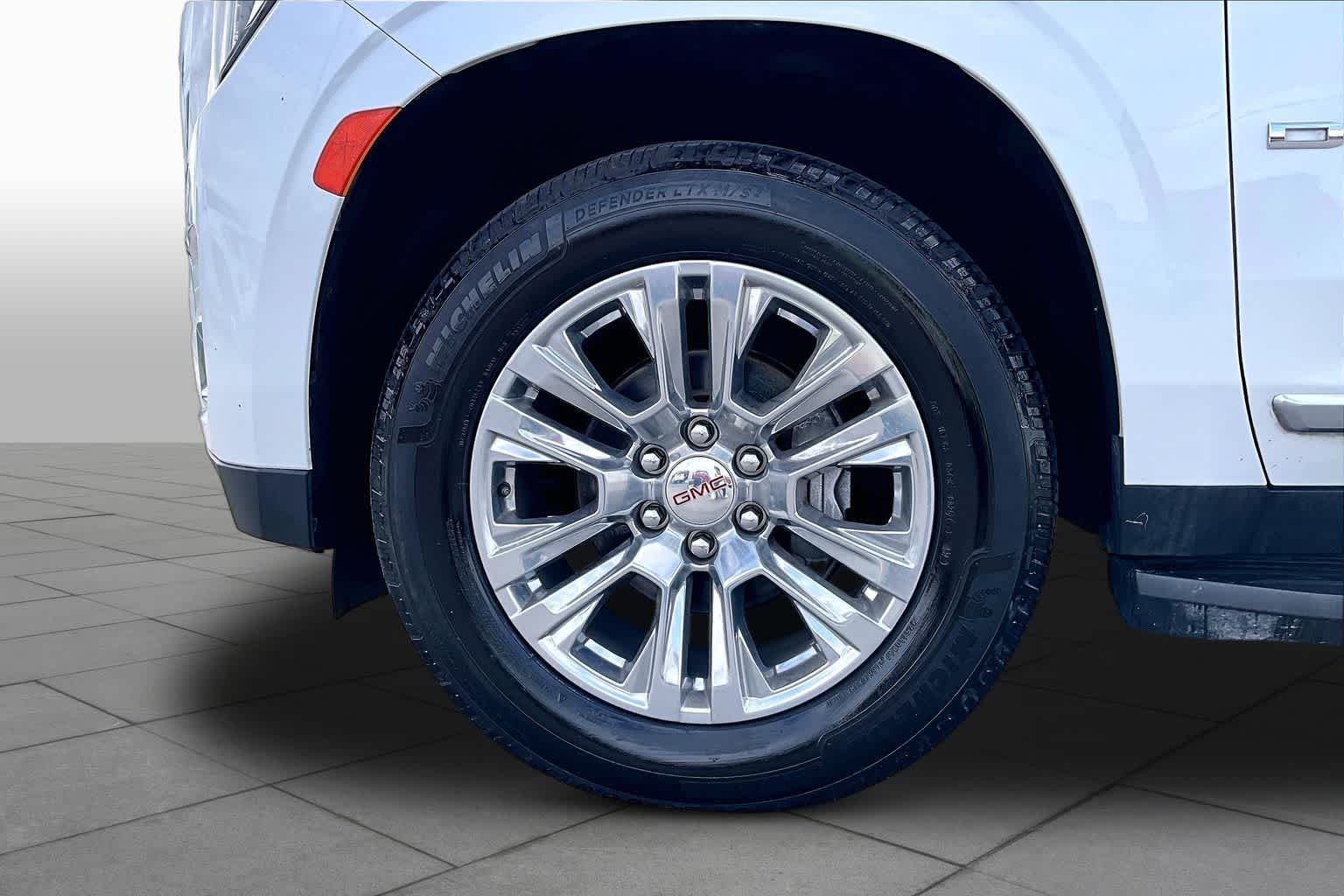 2023 GMC Yukon XL Denali - Photo 11