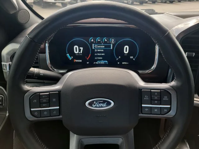 Used 2023 White Ford Lariat image 31