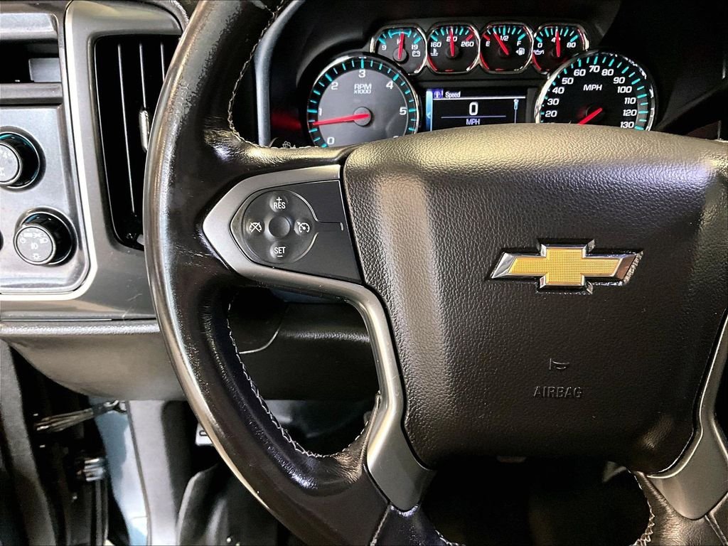 Used 2018 Gray Chevrolet LT image 23