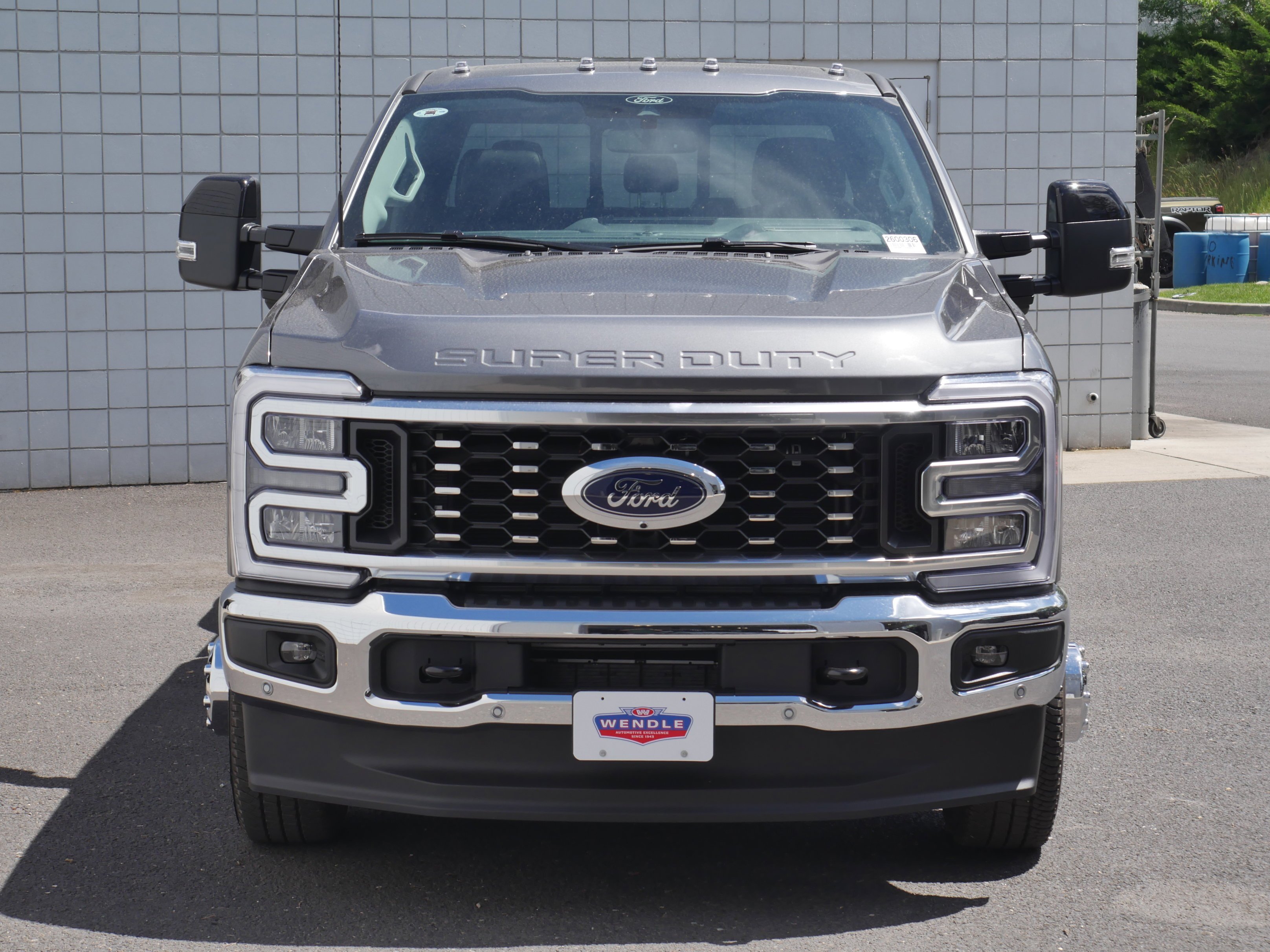 New 2026 Carbonized Gray Metallic Ford F-350® Lariat® image 38