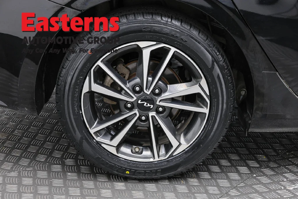 Used 2024 Black Kia LXS image 31