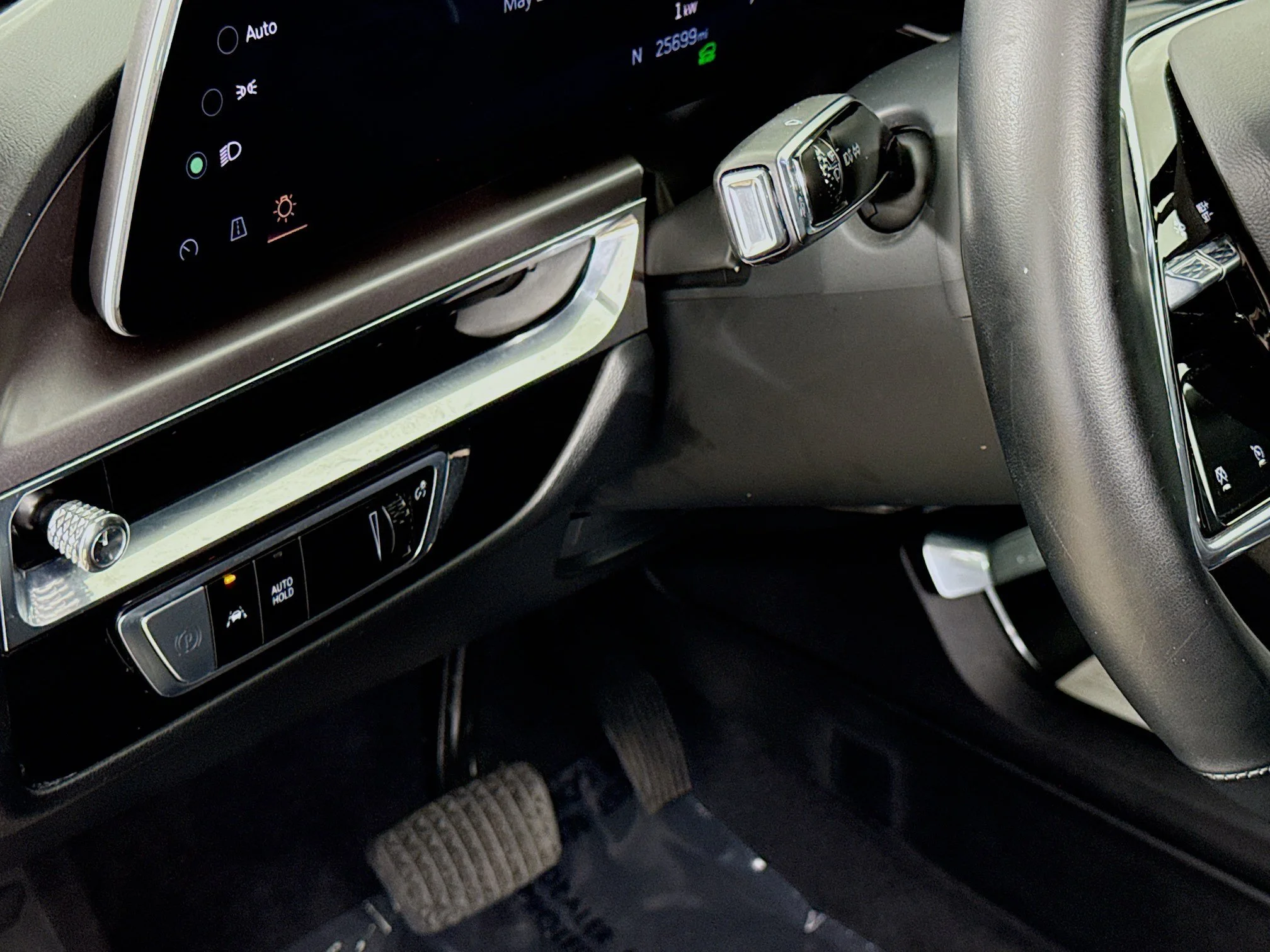 Used 2024 Emerald Lake Metallic Cadillac Tech image 12
