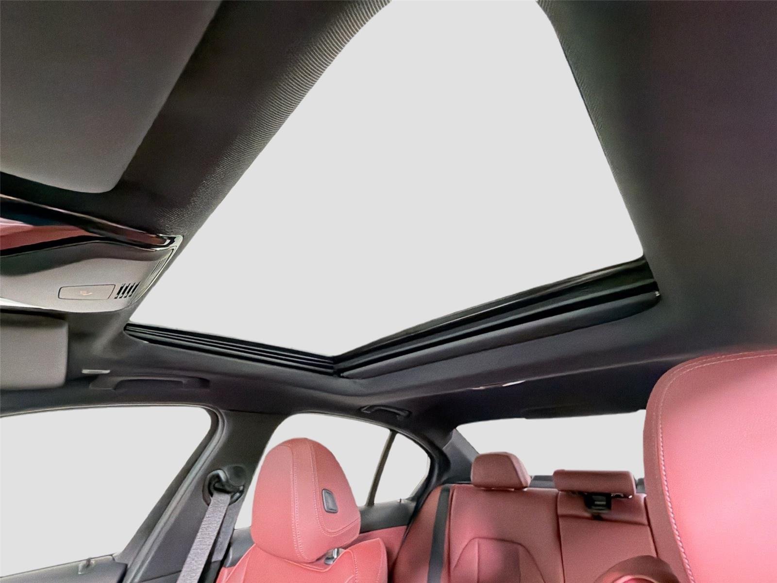 New 2026 Skyscraper Grey Metallic BMW 330i NA xDrive image 22