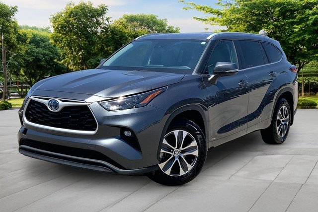2023 Toyota Highlander Hybrid XLE