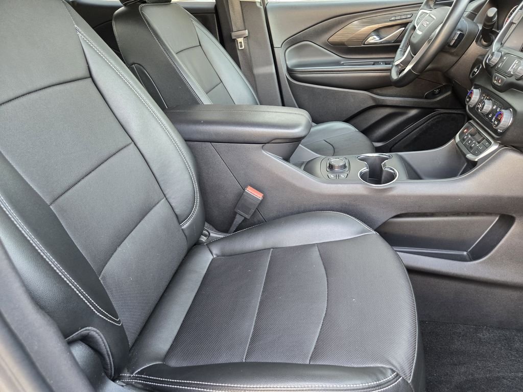Used 2024 Black GMC SLT image 9