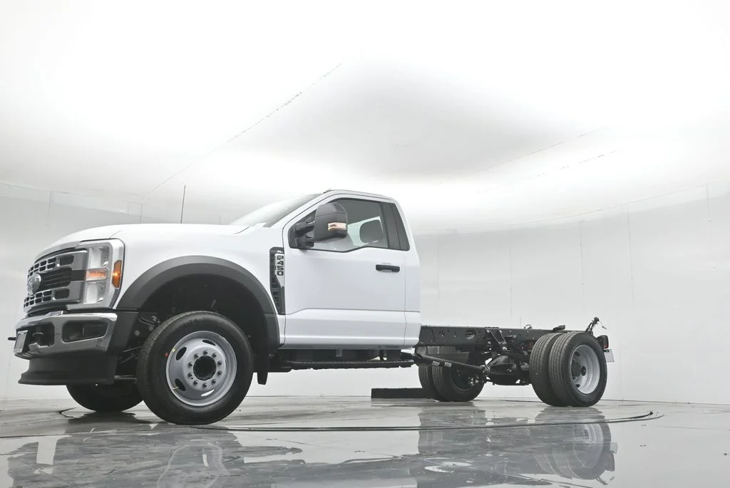 New 2026 Oxford White Ford XL image 41