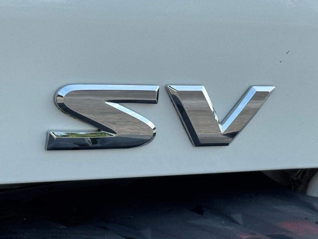 Used 2018 White Nissan SV image 7