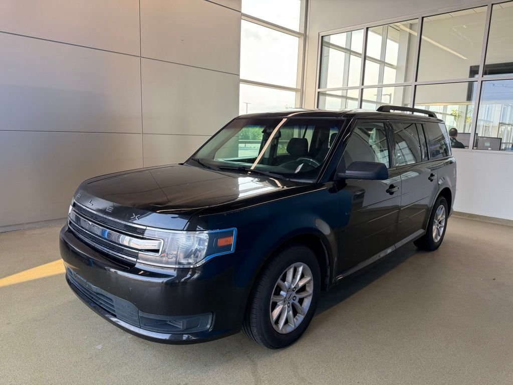 Used 2014 Black Ford SE image 4