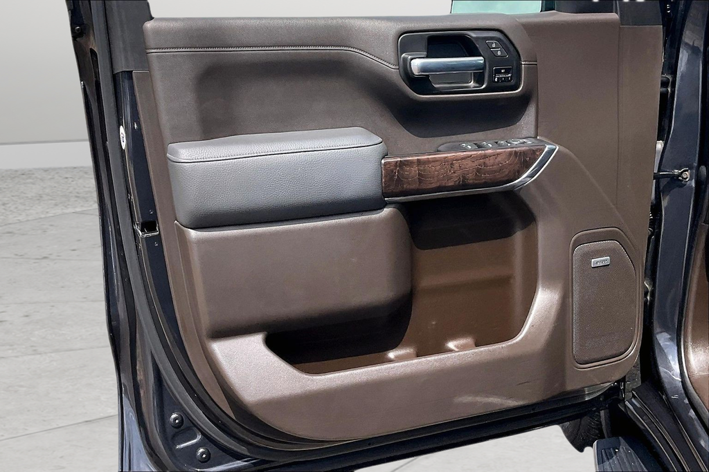 Used 2020 Black GMC Denali image 28