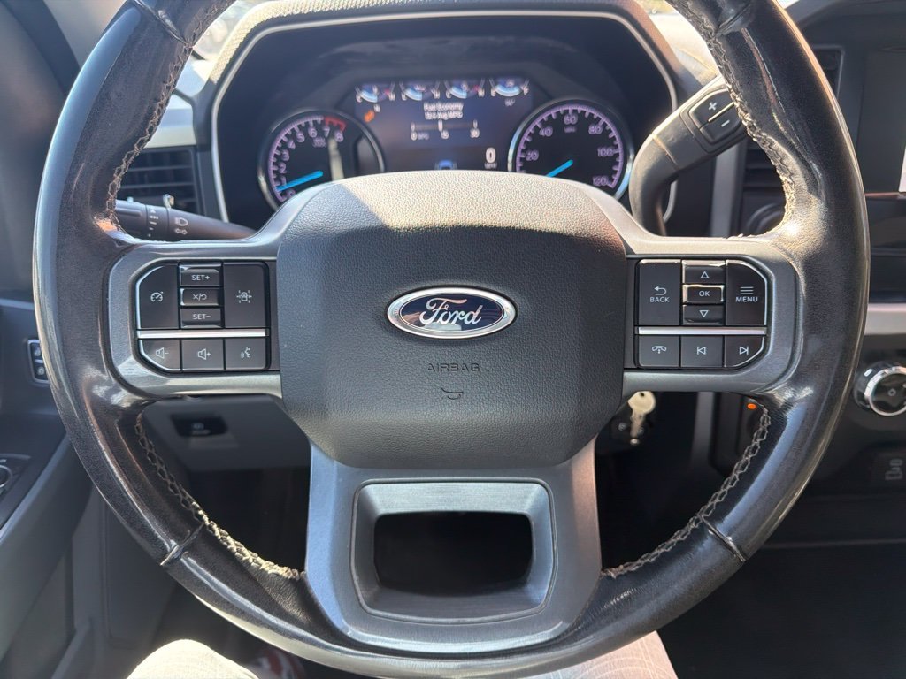 Used 2023 Silver Ford XLT image 2