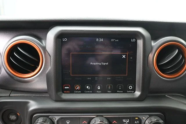 Used 2022 Gray Jeep Mojave image 33