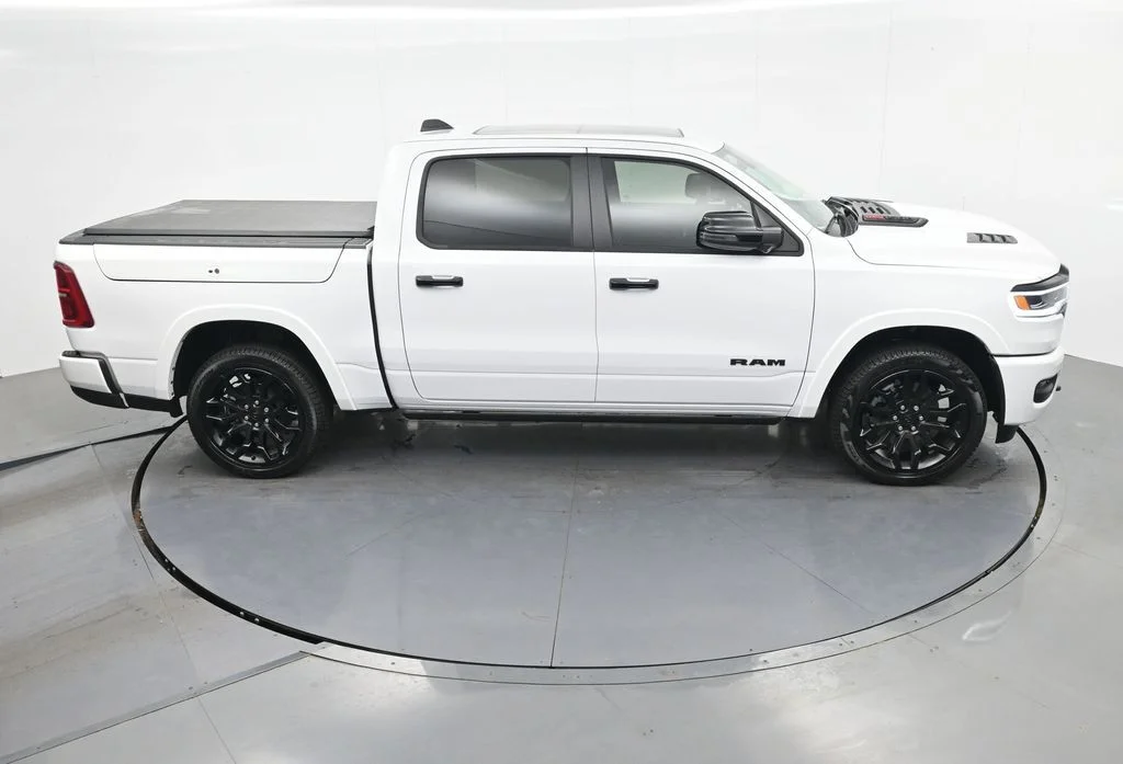 2026 RAM 1500 Limited - Photo 25