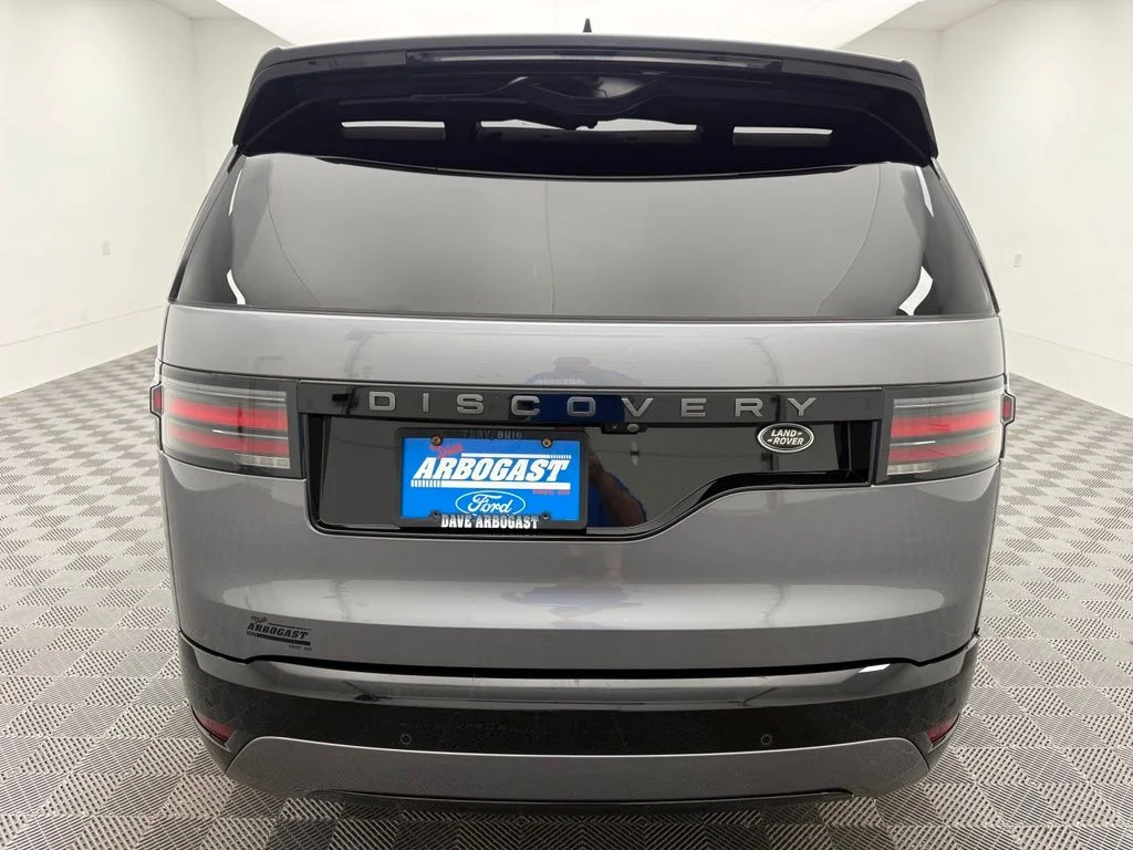 Used 2023  Land Rover S R-Dynamic image 9