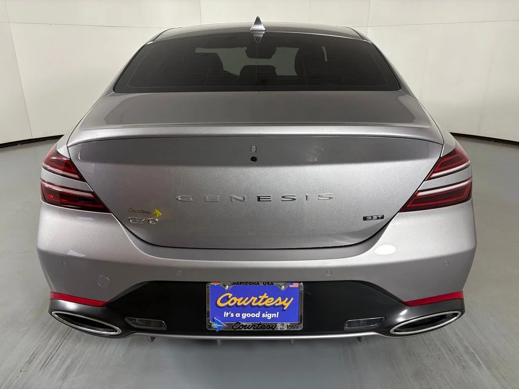 Used 2023 Silver Genesis 3.3T image 7