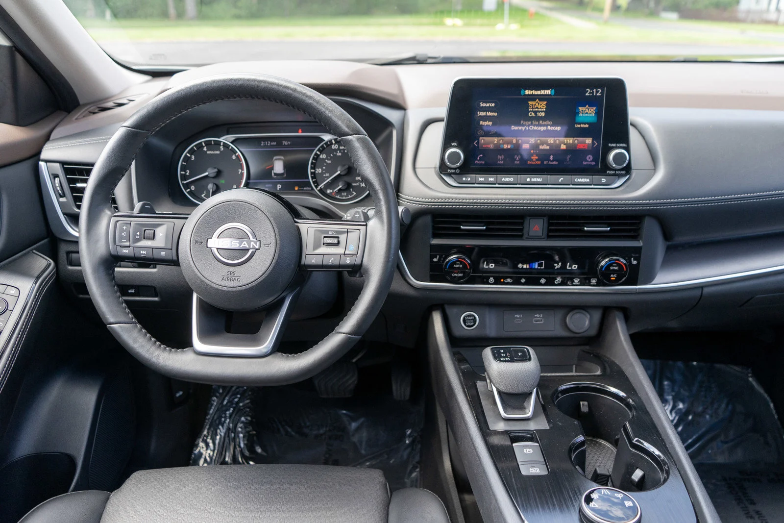 Used 2023 Pearl White Tricoat Nissan SV image 13