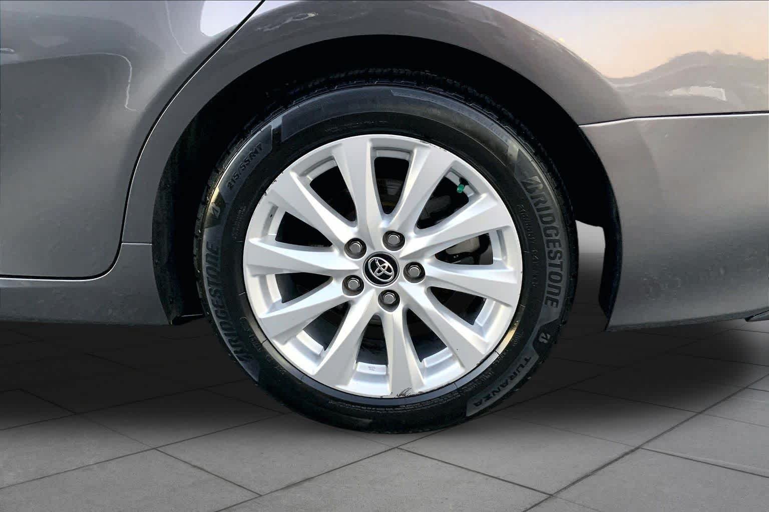 Used 2020 Predawn Gray Mica Toyota LE image 5
