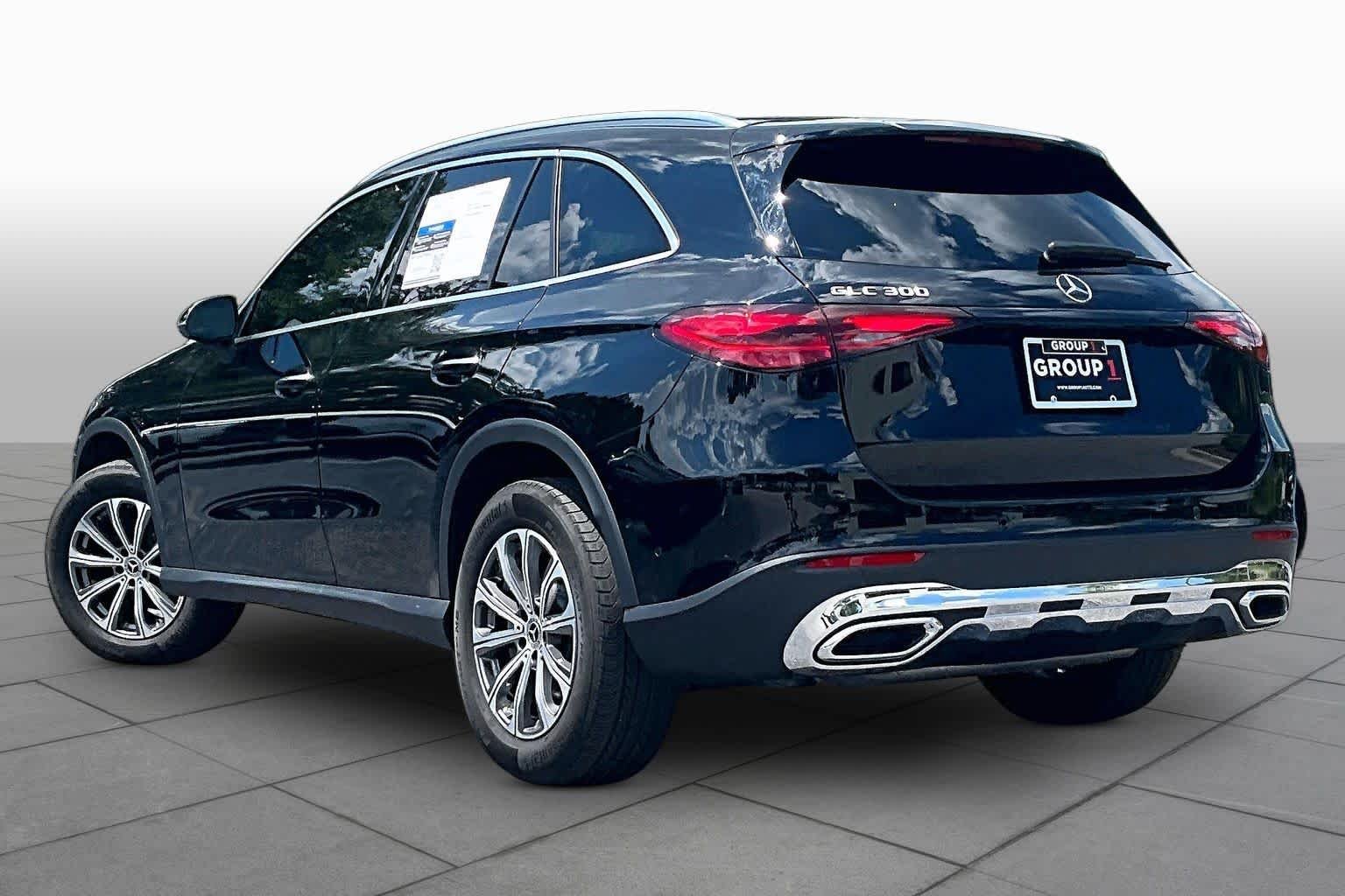 2024 Mercedes-Benz GLC 10
