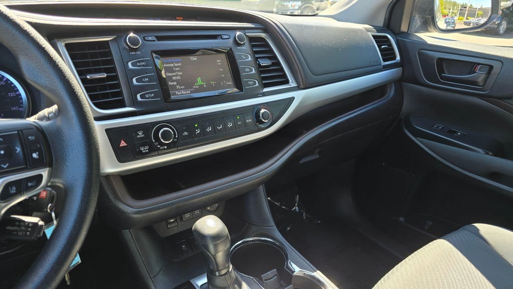 Used 2019 Blizzard Pearl Toyota LE image 34