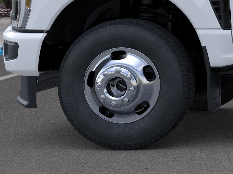 New 2026 Oxford White Ford F-350® XL image 19