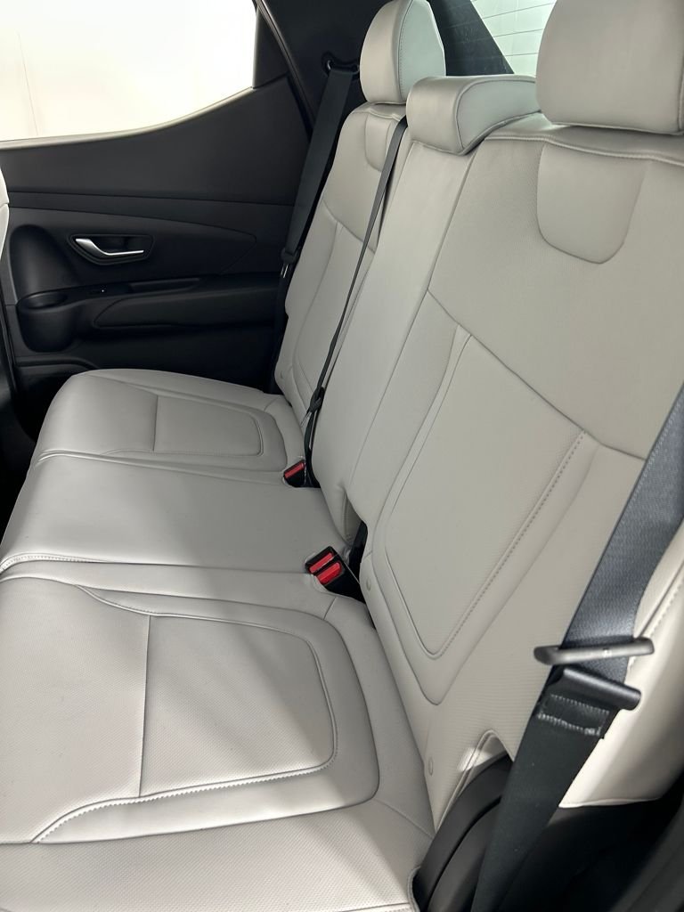 Used 2026 White Hyundai SEL image 18