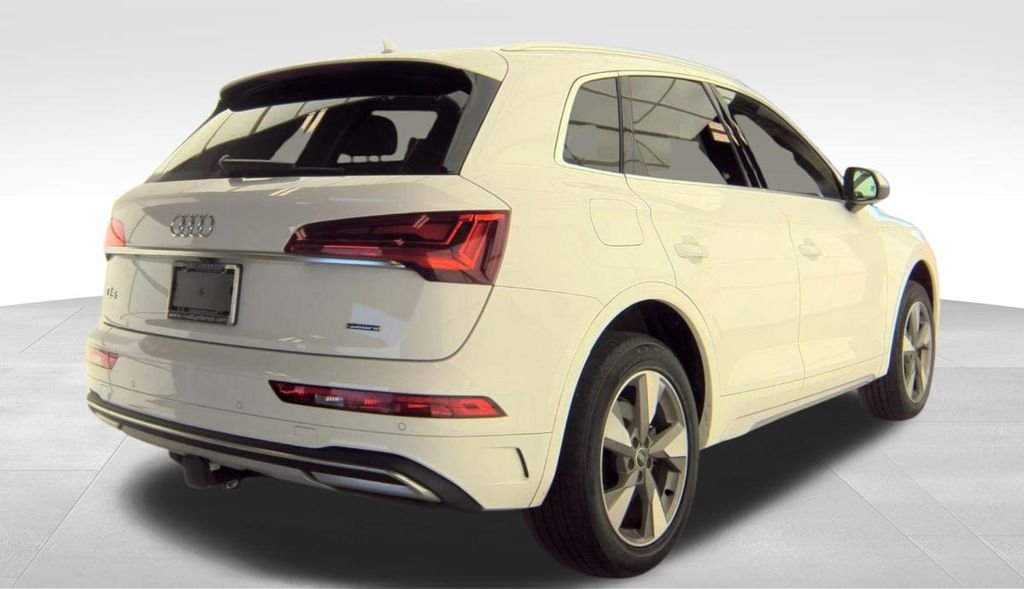 Used 2023 White Audi 40 Premium image 3