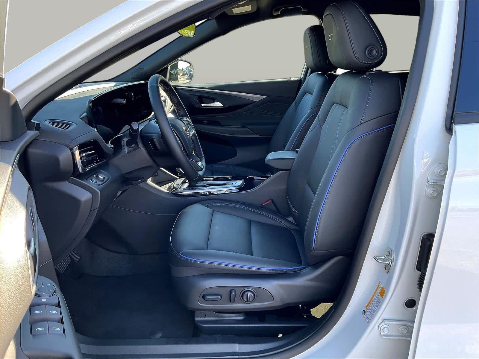 2026 Buick Envista Sport Touring - Photo 23
