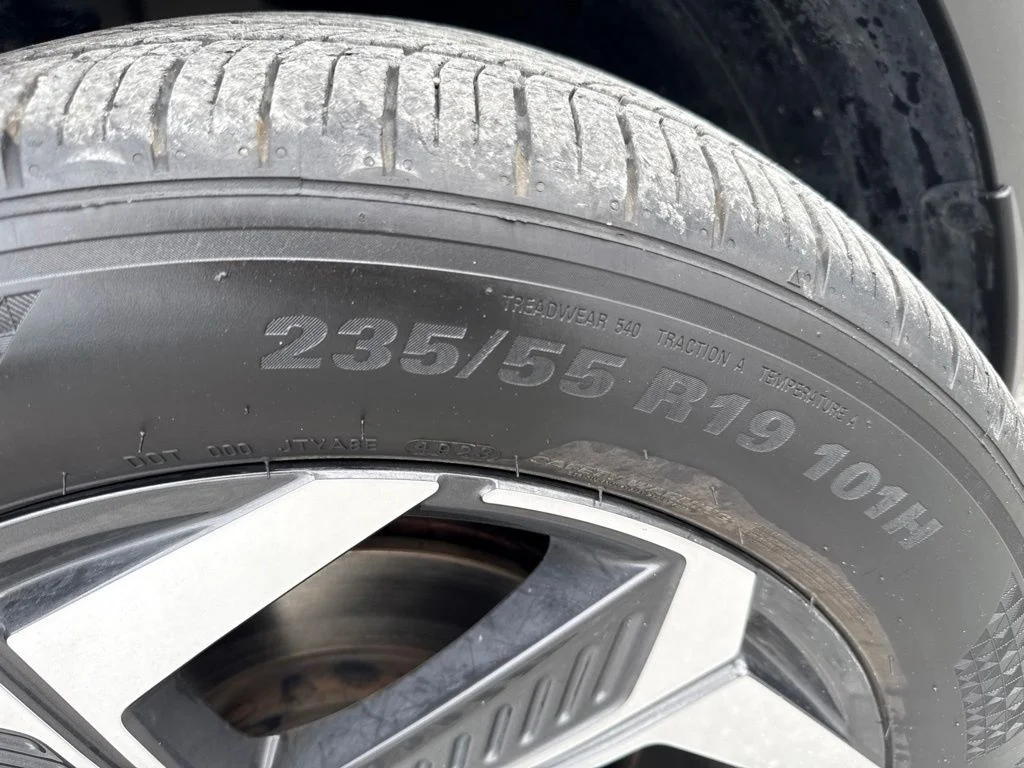 Used 2024 Silver Hyundai SEL image 29