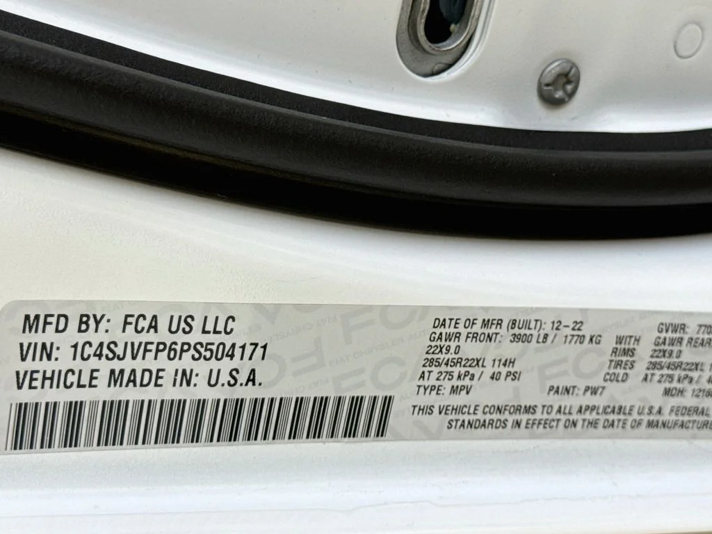 Used 2023 White Jeep Series II image 34