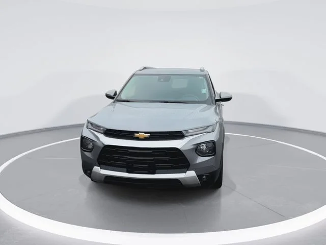 Used 2023 Gray Chevrolet LT image 4