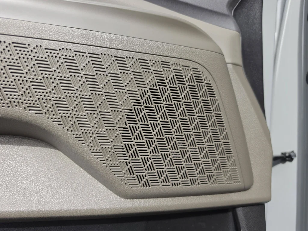Used 2025 White Kia EX image 30