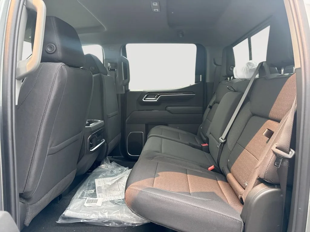 New 2026 Sterling Metallic GMC Elevation image 25