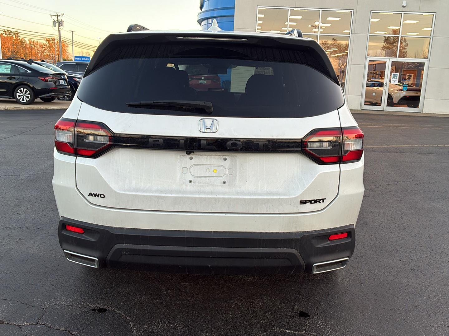 Used 2025 Platinum White Pearl Honda Sport image 21
