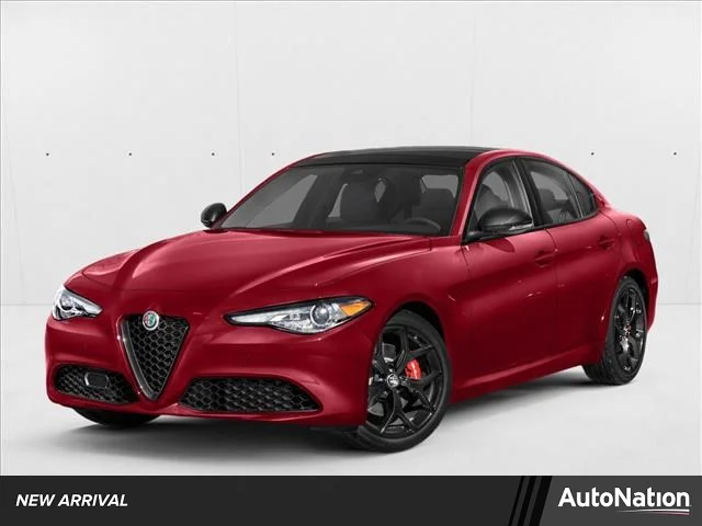 Used 2022  Alfa Romeo  image 1