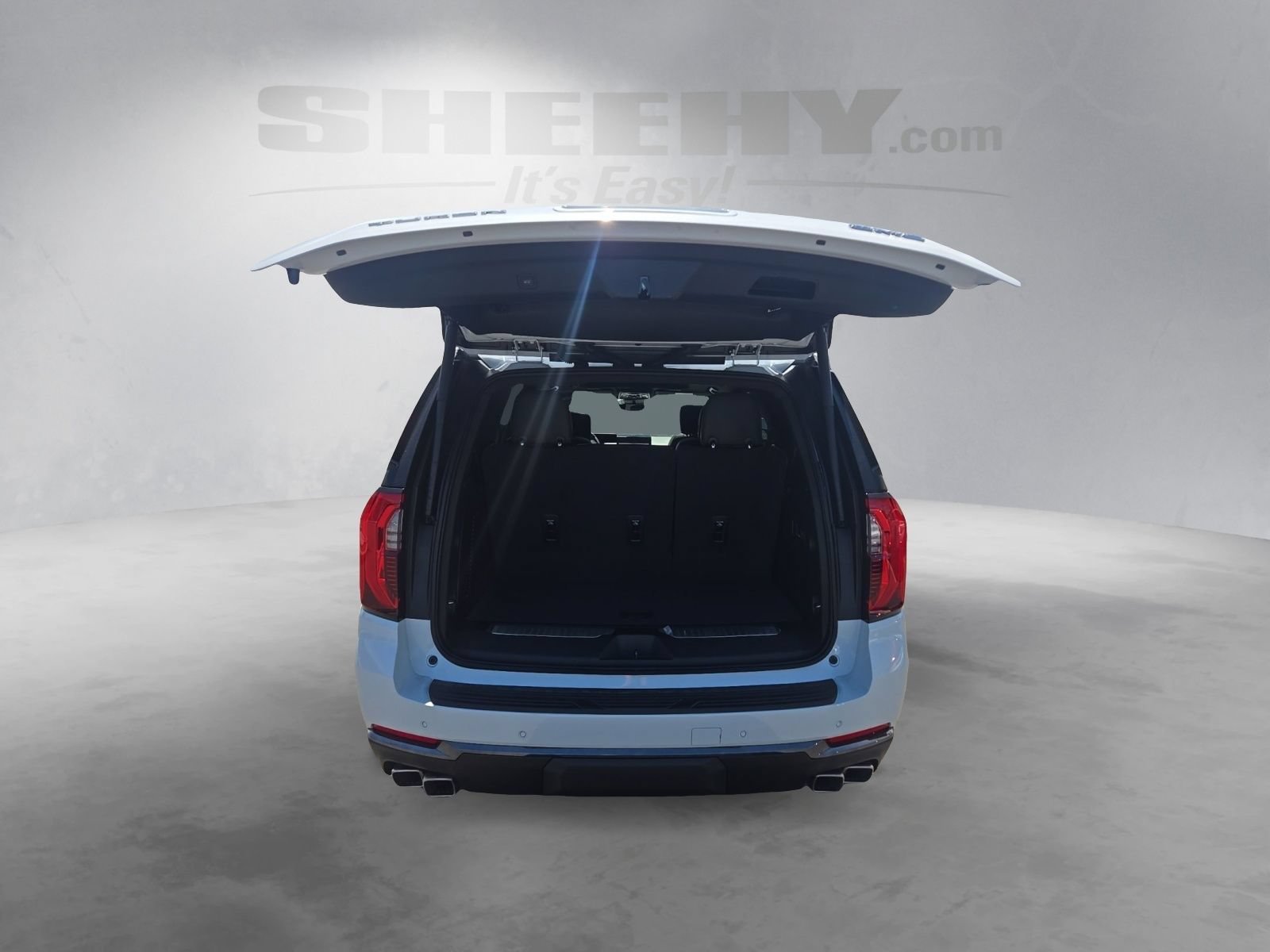 2026 GMC Yukon Denali Ultimate - Photo 12