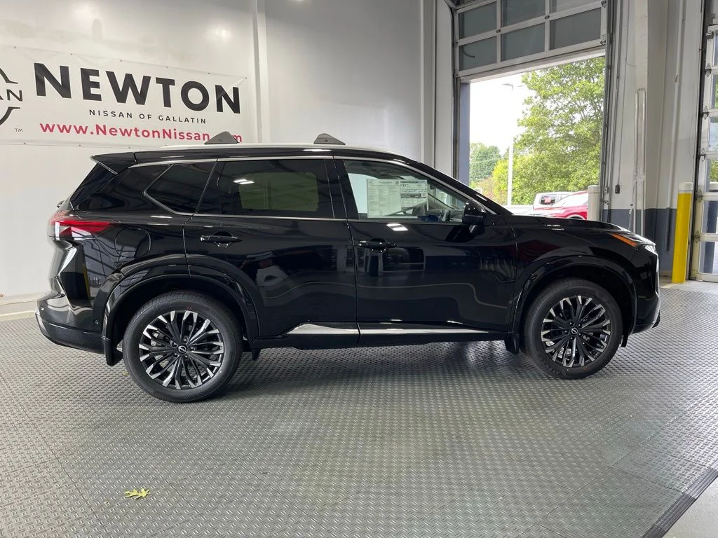 2026 Nissan Rogue Platinum - Photo 8