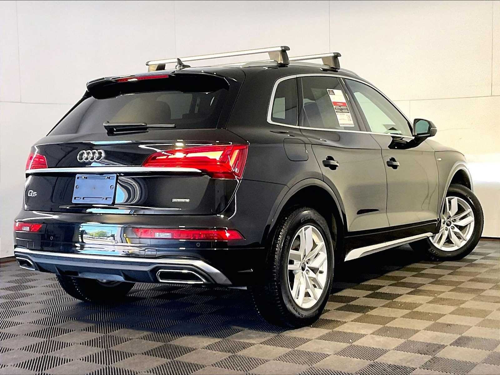 Used 2024 Mythos Black Metallic Audi S line Premium image 7