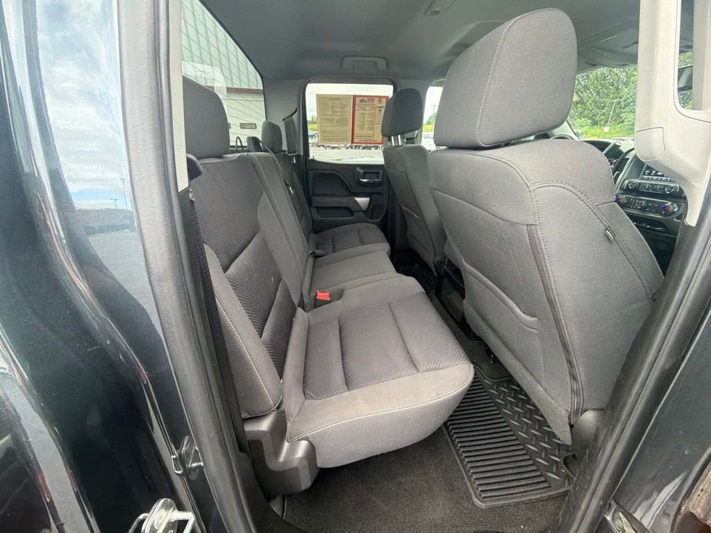 Used 2018 Gray Chevrolet LT image 36