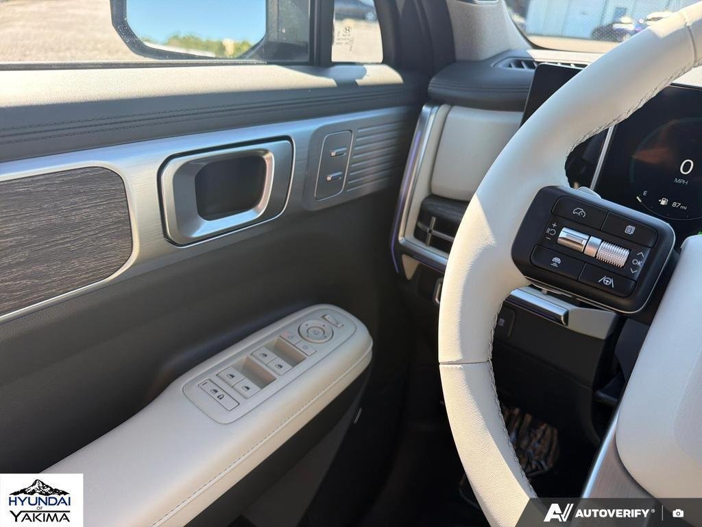 New 2026 Ecotronic Gray Hyundai Limited image 17