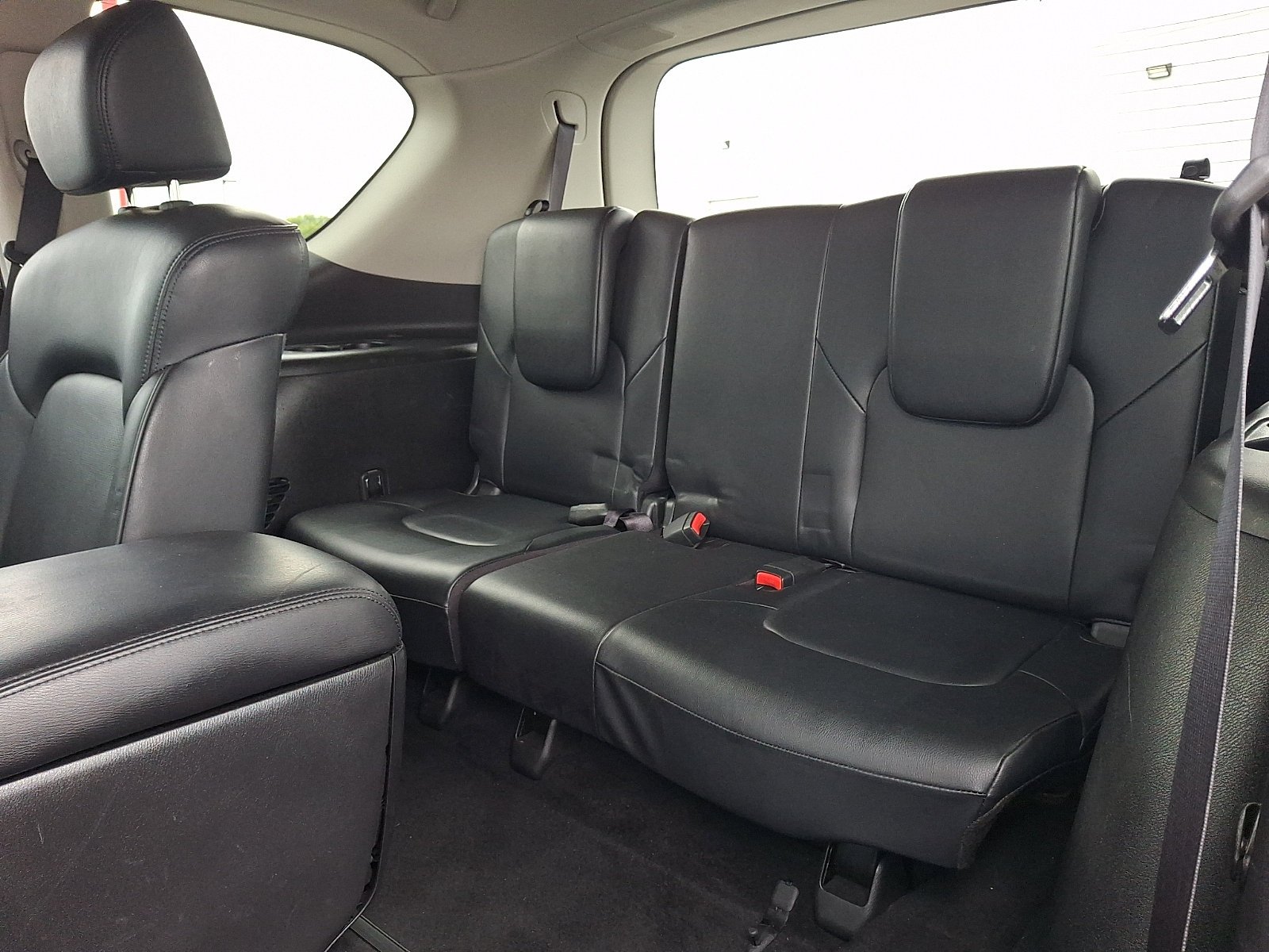 Used 2024 Gun Metallic Nissan SL image 10