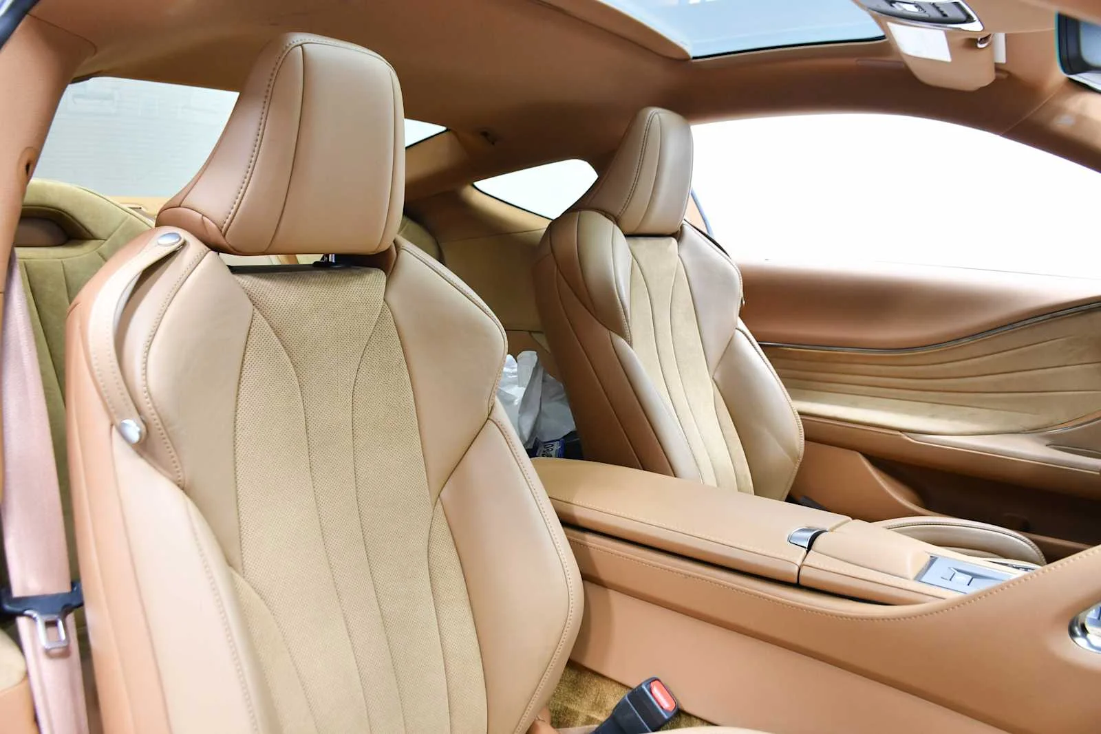 Certified Used 2024 ULTRA WHITE Lexus  image 25