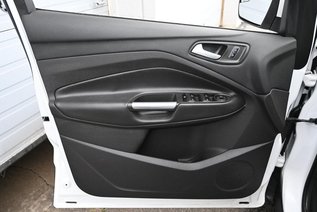 Used 2013 Oxford White Ford SE image 18