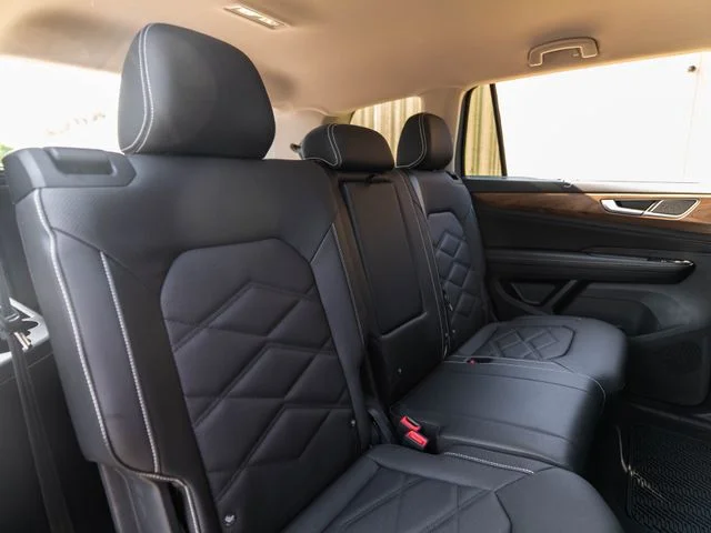 New 2026 Gray Volkswagen 2.0T SE w/Technology image 33